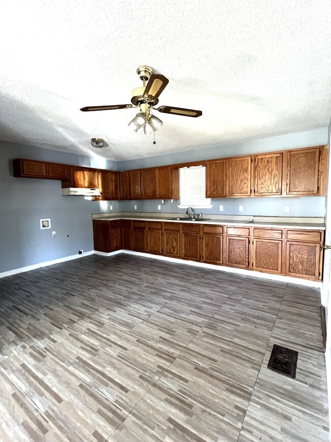 318 Hill Ave in Covington, TN - Building Photo - Building Photo