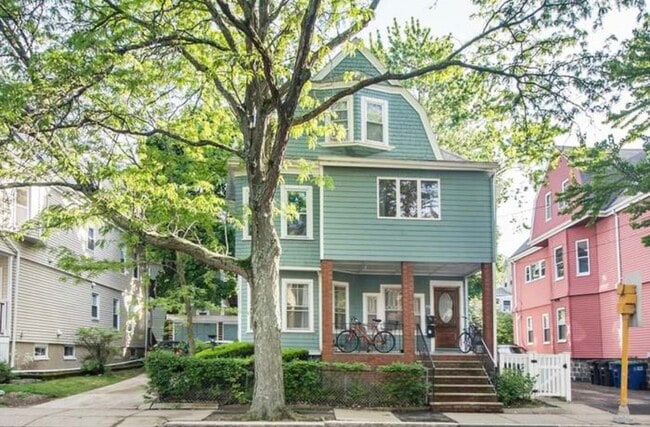 99 Kidder Ave, Unit #1