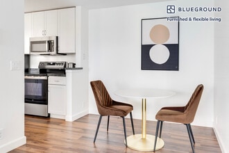 900 Pepper Tree Ln in Santa Clara, CA - Foto de edificio - Building Photo