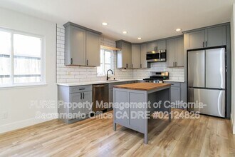 5713 Mesa Verde Cir in Rocklin, CA - Building Photo - Building Photo