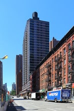 245 E 94th St in New York, NY - Building Photo - Building Photo