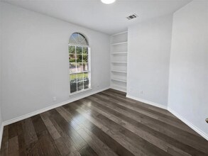 1621 Cattail Creek Dr in Desoto, TX - Building Photo - Building Photo