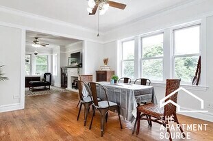 5021 W Belden St, Unit 2W in Chicago, IL - Building Photo