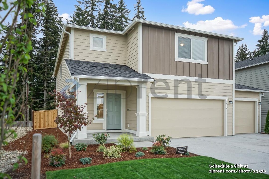 13914 199th St Ct E in Graham, WA - Foto de edificio