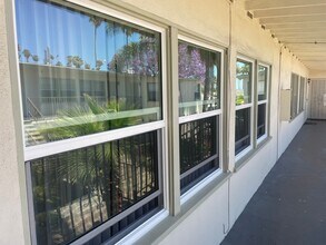 W. 54th Street in Los Angeles, CA - Building Photo - Building Photo