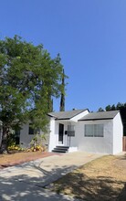 17440 Tiara St in Encino, CA - Building Photo - Building Photo