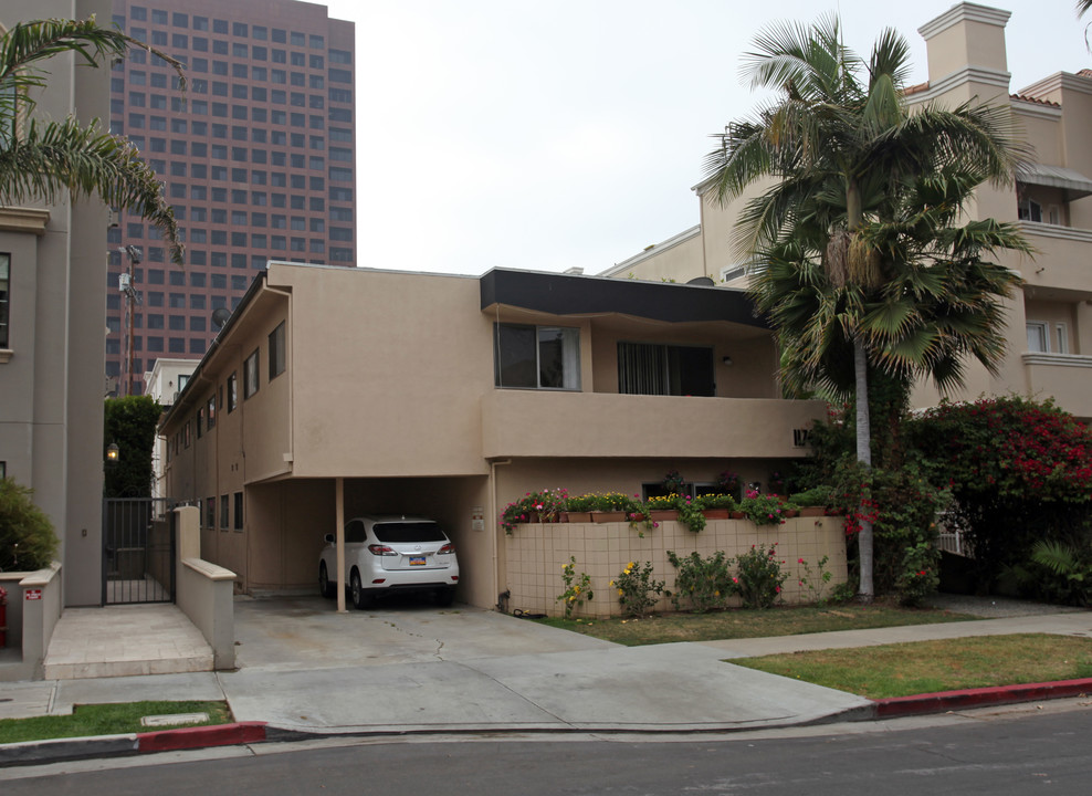 Brentwood Majestic Apartments in Los Angeles, CA - Building Photo