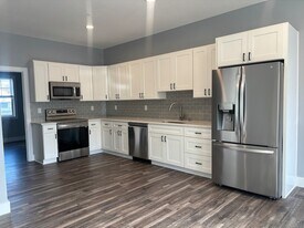 303 Norwich-New London Turnpike in Montville, CT - Building Photo