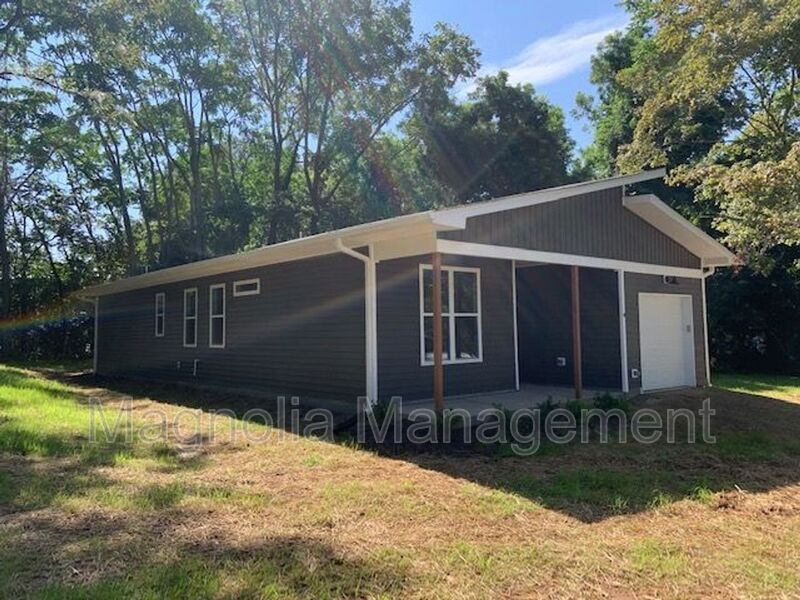 9 Sterling St in Franklinton, NC - Building Photo