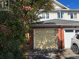 5 Festive Private in Ottawa, ON - Building Photo