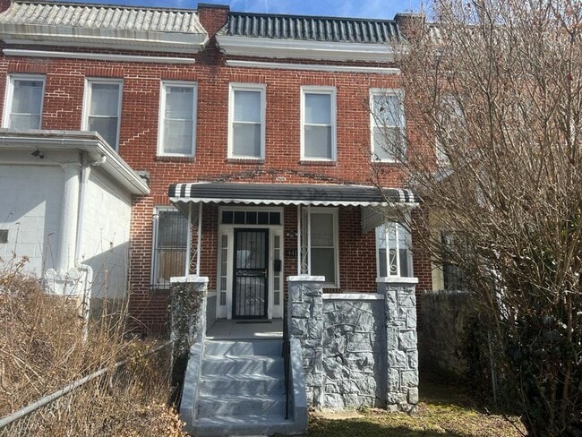 property at 4417 Pimlico Rd