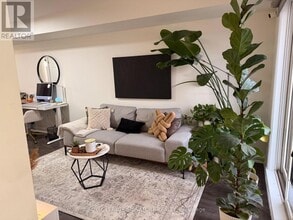 350 Fisher Mills Rd in Cambridge, ON - Building Photo - Building Photo