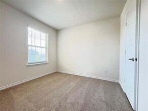 6047 Tudor Pl in Aubrey, TX - Building Photo - Building Photo
