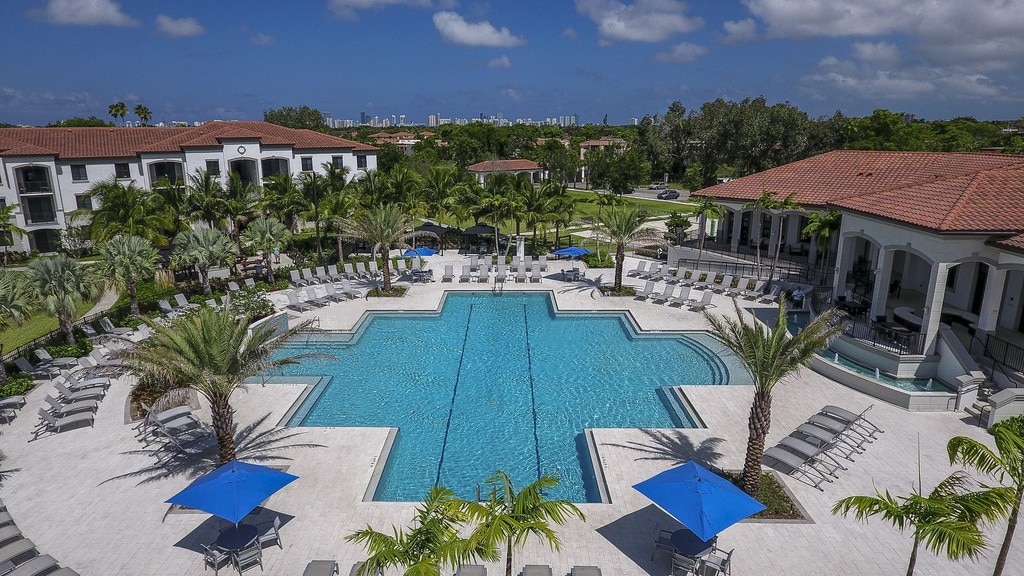 Mila Apartments in North Miami Beach, FL