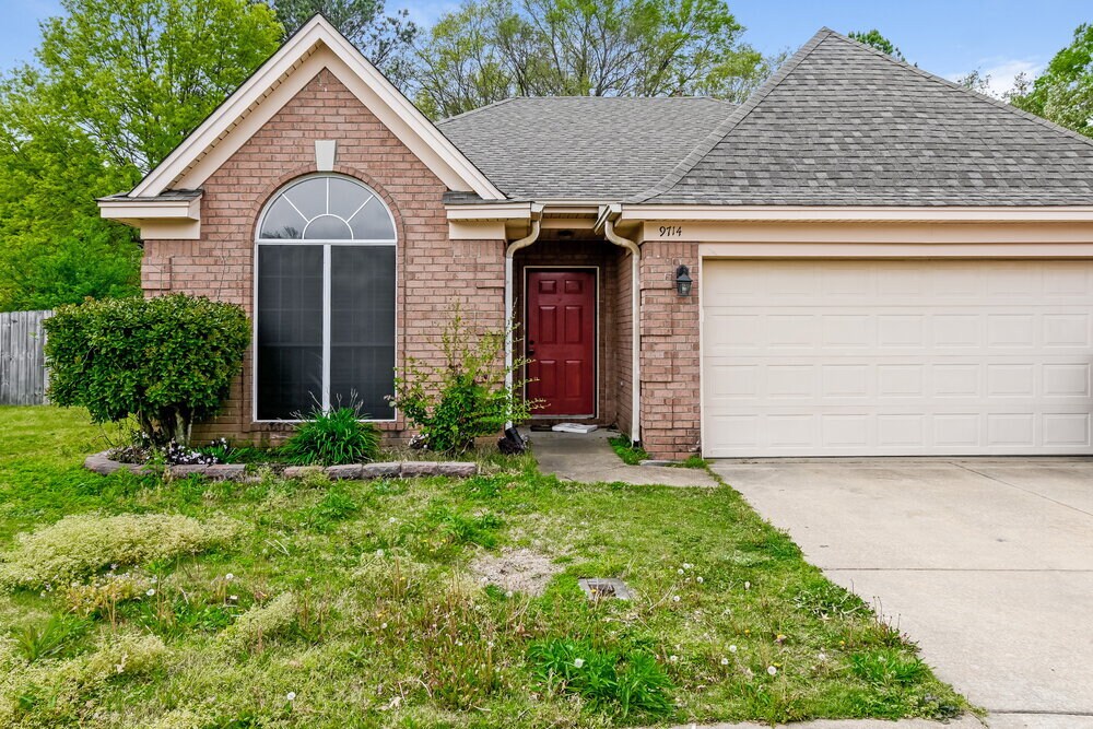 9714 Dogwood Manor N in Olive Branch, MS - Building Photo