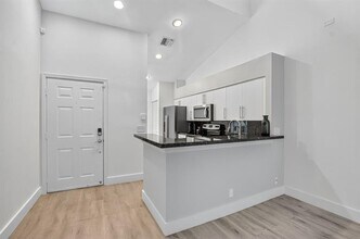 5237 Majorca Club Dr in Boca Raton, FL - Building Photo - Building Photo