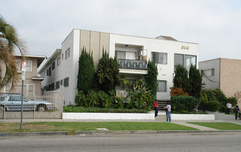 314 S Oxford Ave in Los Angeles, CA - Foto de edificio - Building Photo