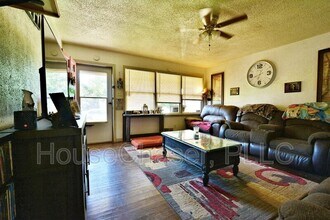 5004 40th St in Lubbock, TX - Building Photo - Building Photo