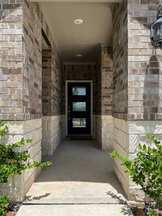 1214 Oak Barrel Run in Richmond, TX - Building Photo - Building Photo