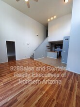 1097 W Overland Pass Dr in Flagstaff, AZ - Building Photo - Building Photo