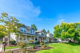 Washington Court Residential in Sumner, WA - Building Photo - Building Photo