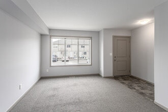 Belmont Village Townhomes in Sylvan Lake, AB - Building Photo - Interior Photo
