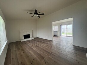 1338 Alfa Romeo Ct in Manteca, CA - Building Photo - Building Photo