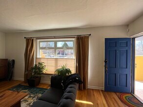 732 Loma Vista Dr NE in Albuquerque, NM - Building Photo - Building Photo