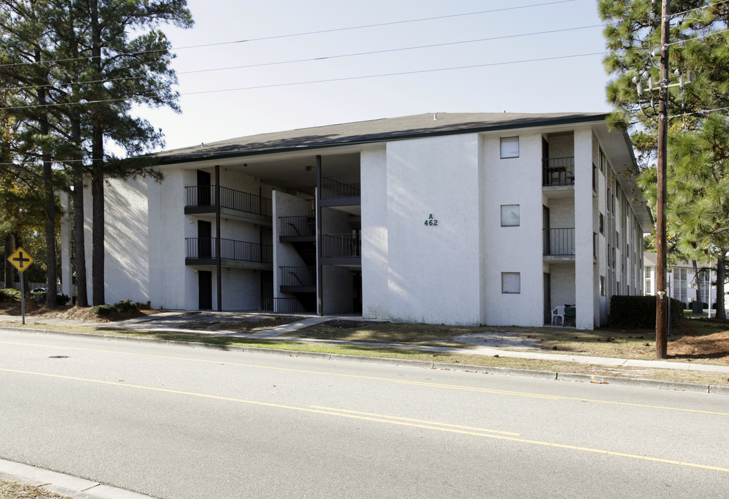 Campus Edge Condominiums in Wilmington, NC - Building Photo