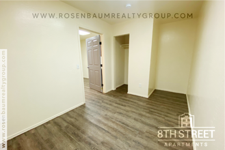 3333 W 8th St in Thatcher, AZ - Foto de edificio - Building Photo