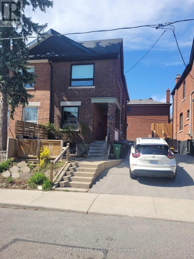 246 Rosemount Ave