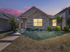 2913 Meadowlands Dr in Forney, TX - Building Photo - Building Photo