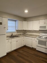 1508 E Leona St in Olathe, KS - Building Photo - Building Photo