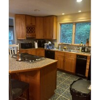 154 Kilsyth Rd, Unit T in Boston, MA - Building Photo