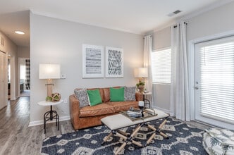 The Summit on 401 in Fayetteville, NC - Foto de edificio - Interior Photo