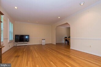 10809 Kirkwall Terrace in Potomac, MD - Building Photo - Building Photo