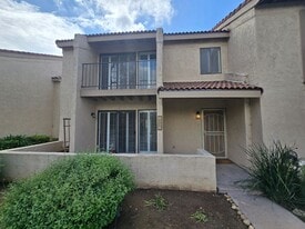 7061 Seville Way in Riverside, CA - Building Photo