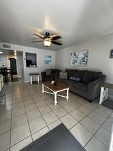 417 Church St in Galveston, TX - Building Photo - Building Photo