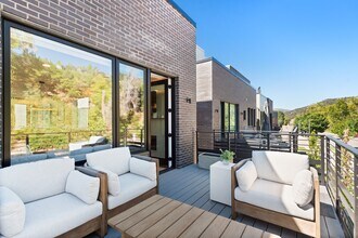 22842 Two Rivers Rd in Basalt, CO - Building Photo - Building Photo