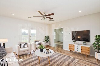 7328 Parkside Pl Dr in North Richland Hills, TX - Foto de edificio - Building Photo