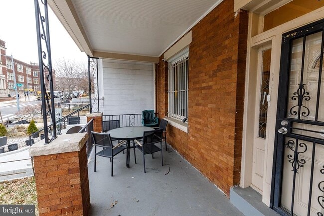 1113 Clifton St NW in Washington, DC - Building Photo - Building Photo