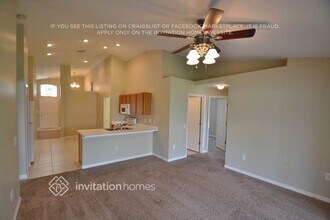13032 Bridleford Dr in Gibsonton, FL - Building Photo - Building Photo