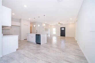 600 Rosaro Ct in Poinciana, FL - Building Photo - Building Photo