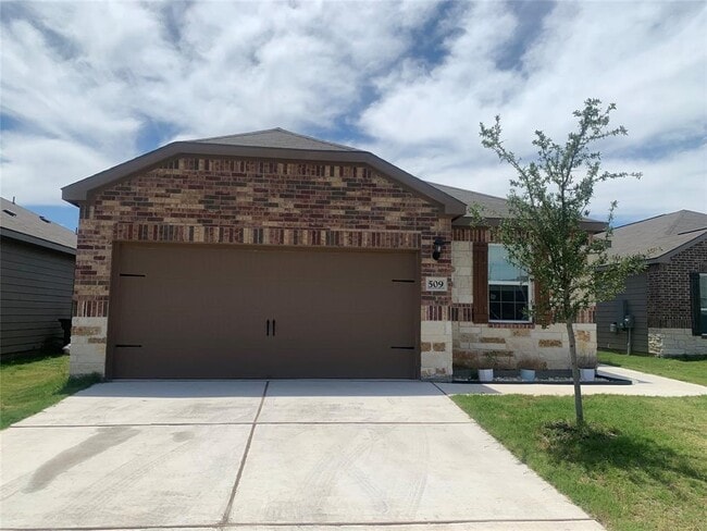 509 Congress Wy in Liberty Hill, TX - Building Photo - Building Photo