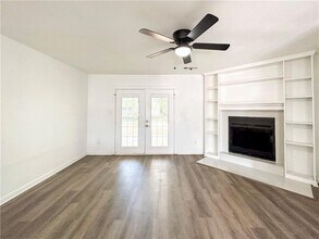 639 Hunting Creek Ln SE in Conyers, GA - Building Photo - Building Photo