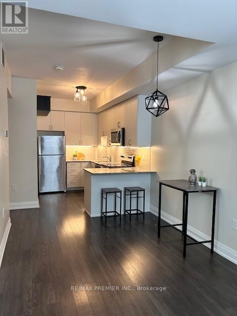 32-F1132 Coles Ave in Vaughan, ON - Building Photo - Building Photo