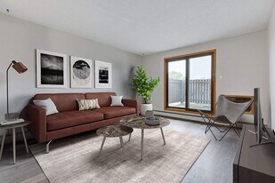 Silverwood Terrace in Yorkton, SK - Building Photo