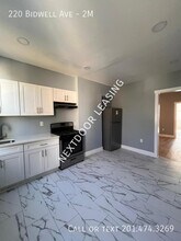 220 Bidwell Ave in Jersey City, NJ - Building Photo - Building Photo
