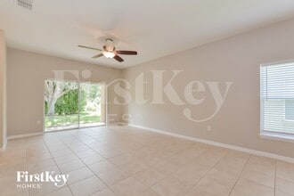 4087 Fitzroy Reef Dr in Mims, FL - Building Photo - Building Photo