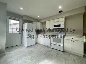 716 Manfield Rd in Newark, DE - Building Photo - Building Photo